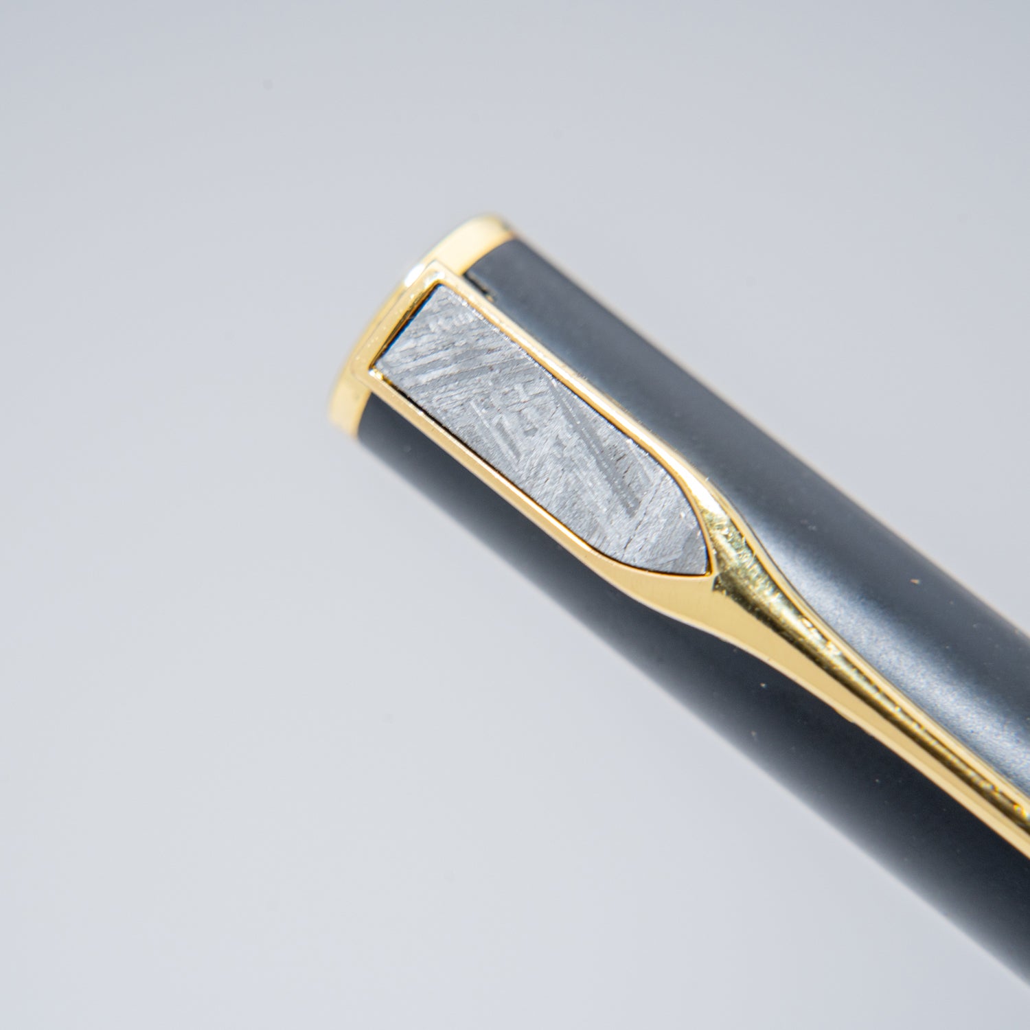 Genuine Muonionalusta Meteorite Pen with Gold and Black