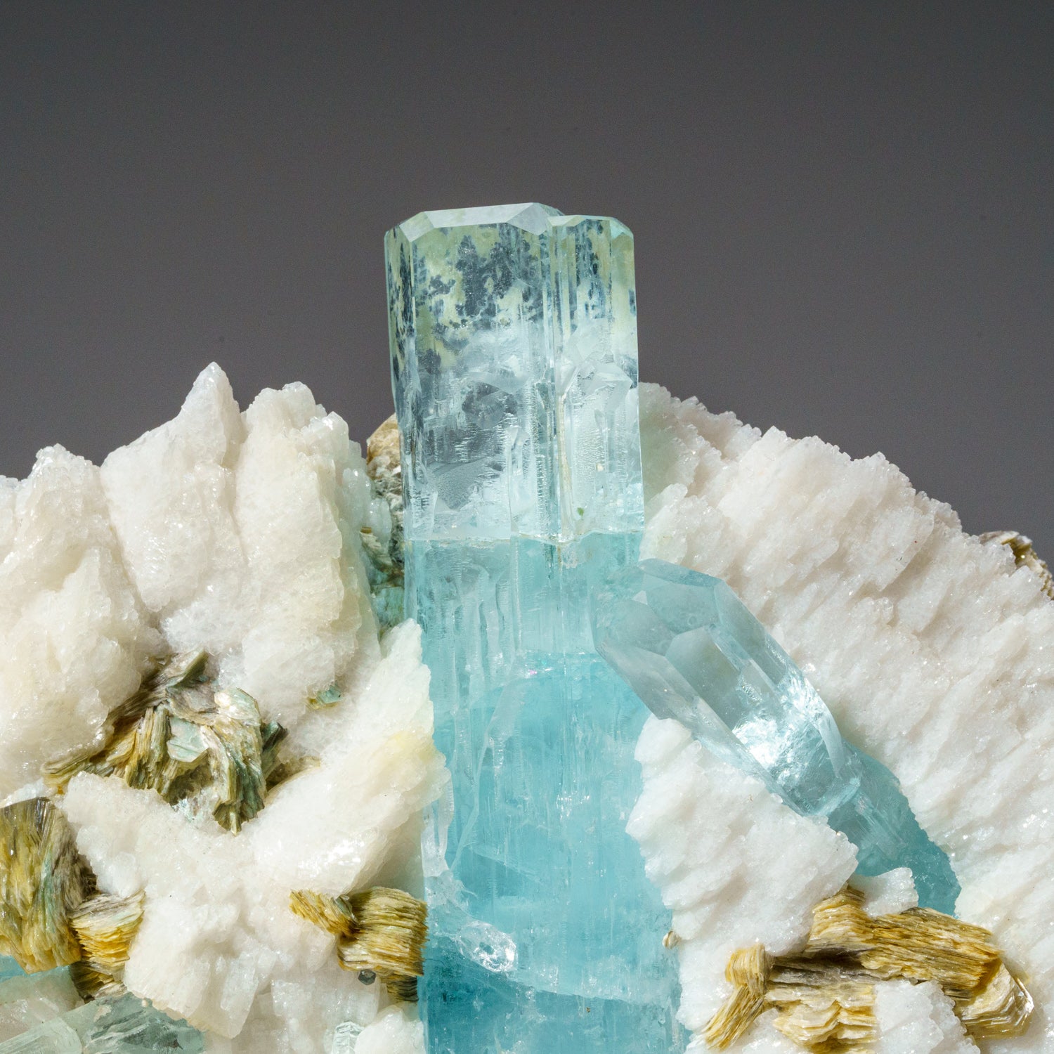 Beryl var. Aquamarine in Albite from Dassu, Braldu Valley, Baltistan, Gilgit-Baltistan, Pakistan