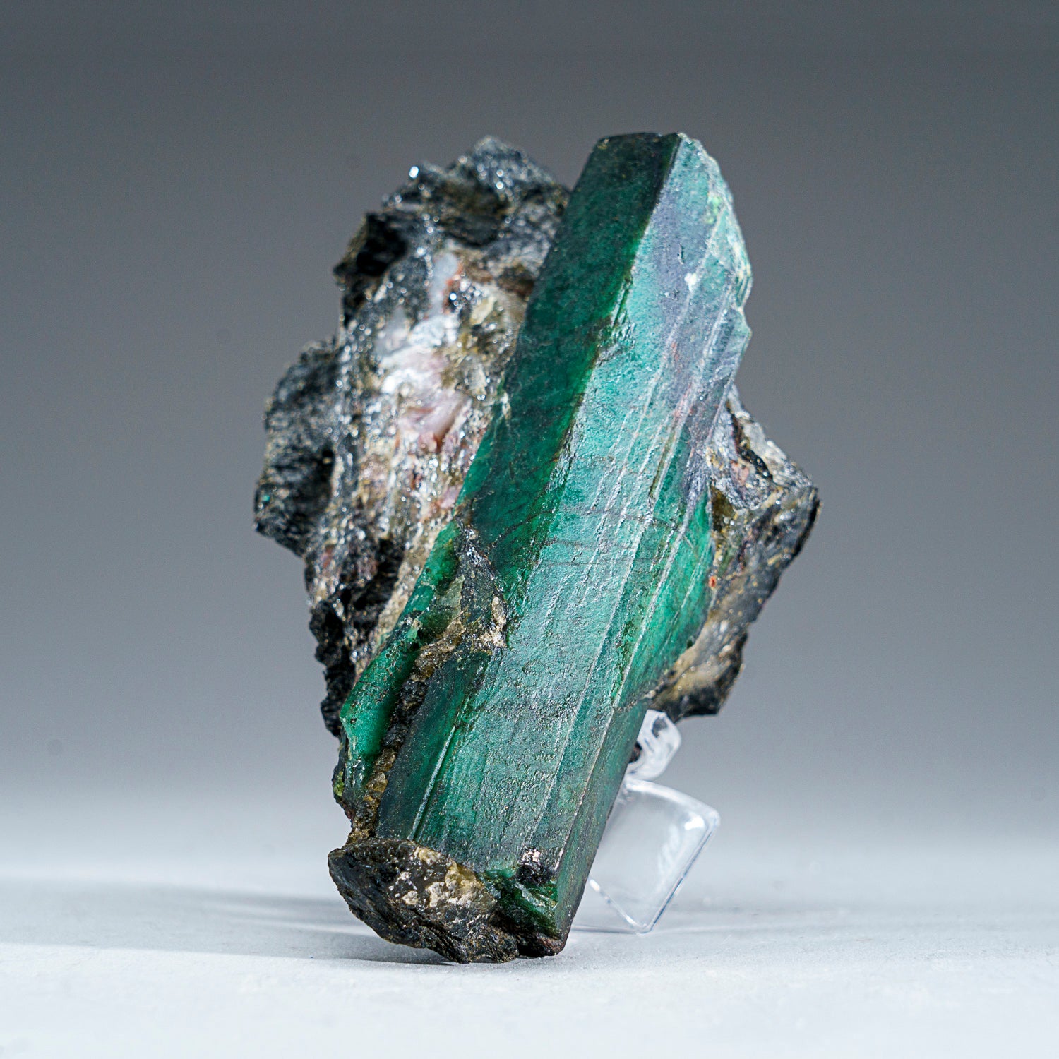 Emerald in Quartz Biotite from Brumado District, Serra das Éguas, Bahia, Brazil