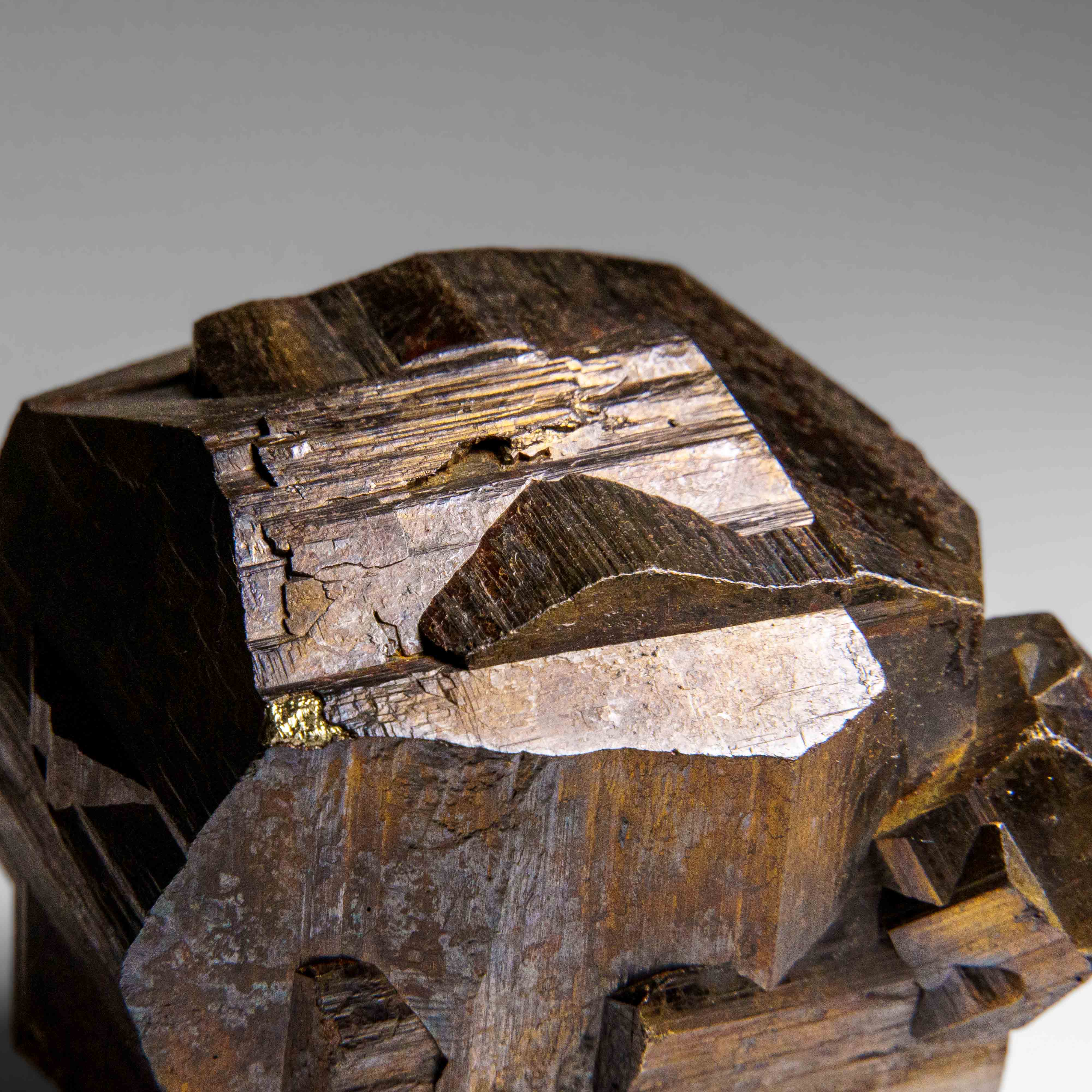 Geothite Psuedo Pyrite from Gachala, Colombia (610.6 grams)