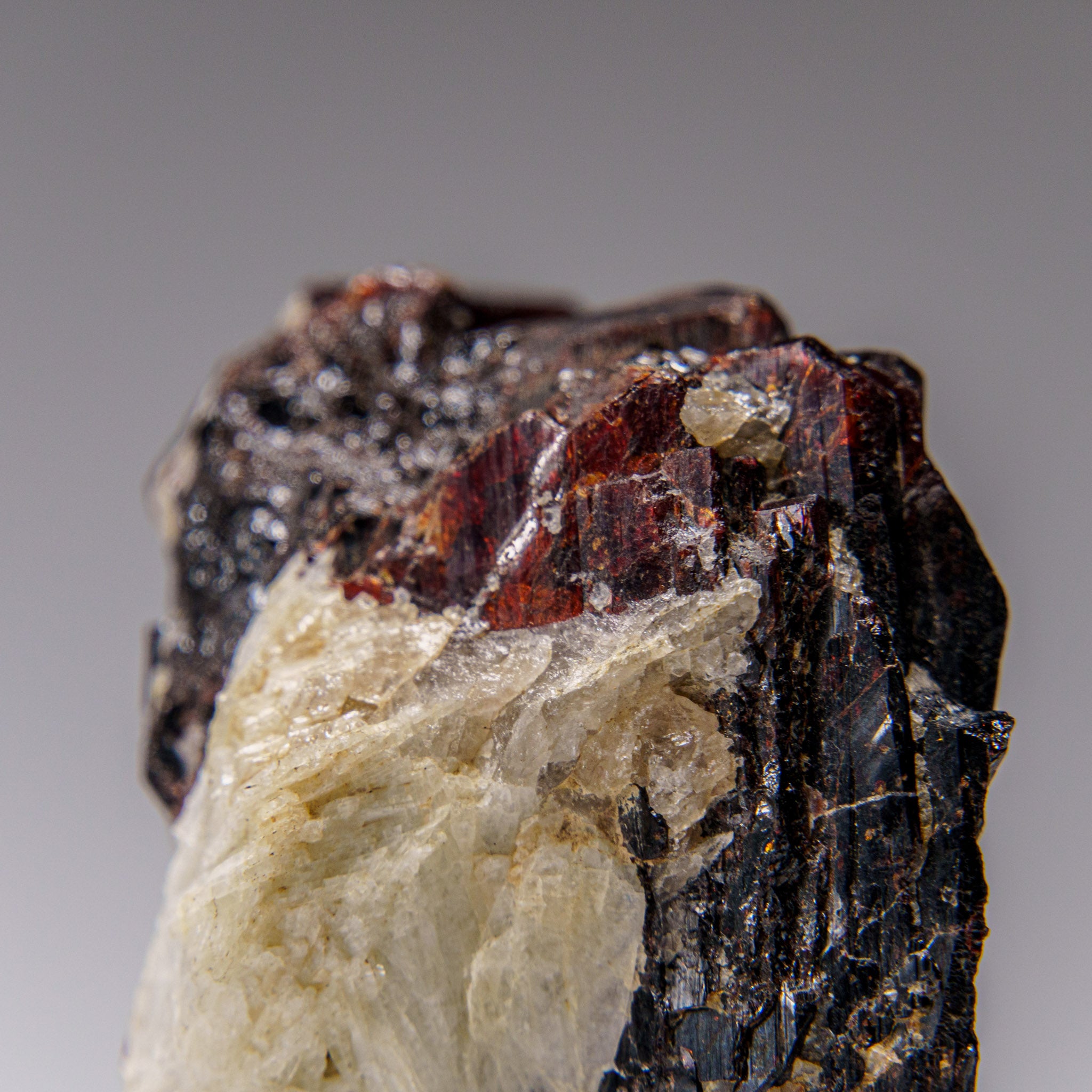 Hubnerite with Quartz Pasto Bueno, Pallasca Province, Ancash Dept., Peru
