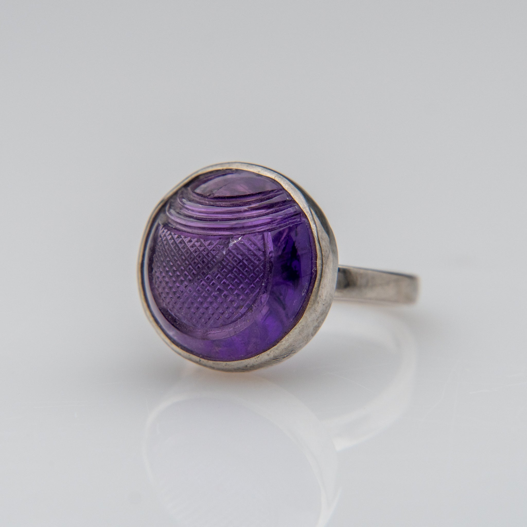 Amethyst Gemstone Sterling Silver Ring (Size 6 3/4)