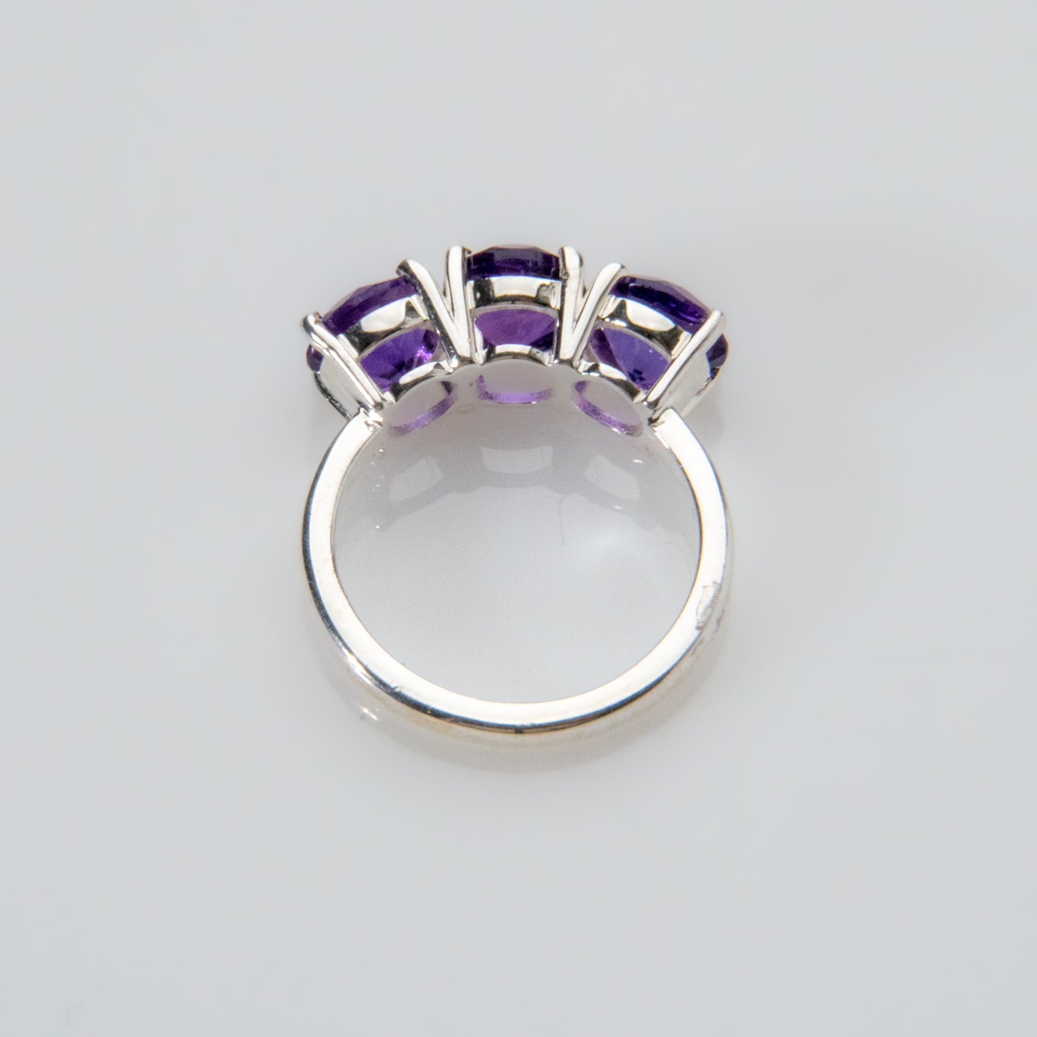 Amethyst Gemstone Sterling Silver Ring (Size 6 3/4)