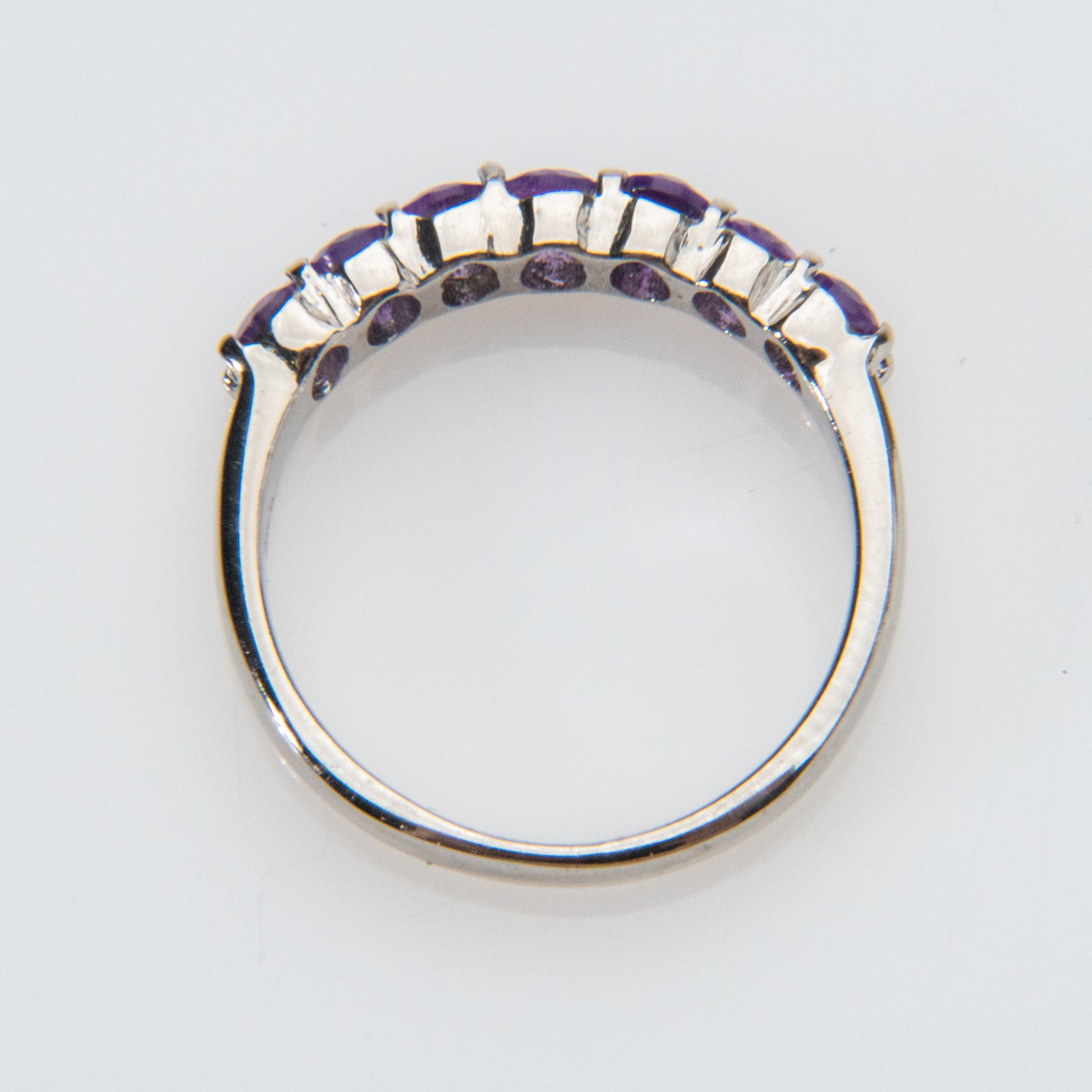 Amethyst Gemstone Sterling Silver Ring (Size 7)