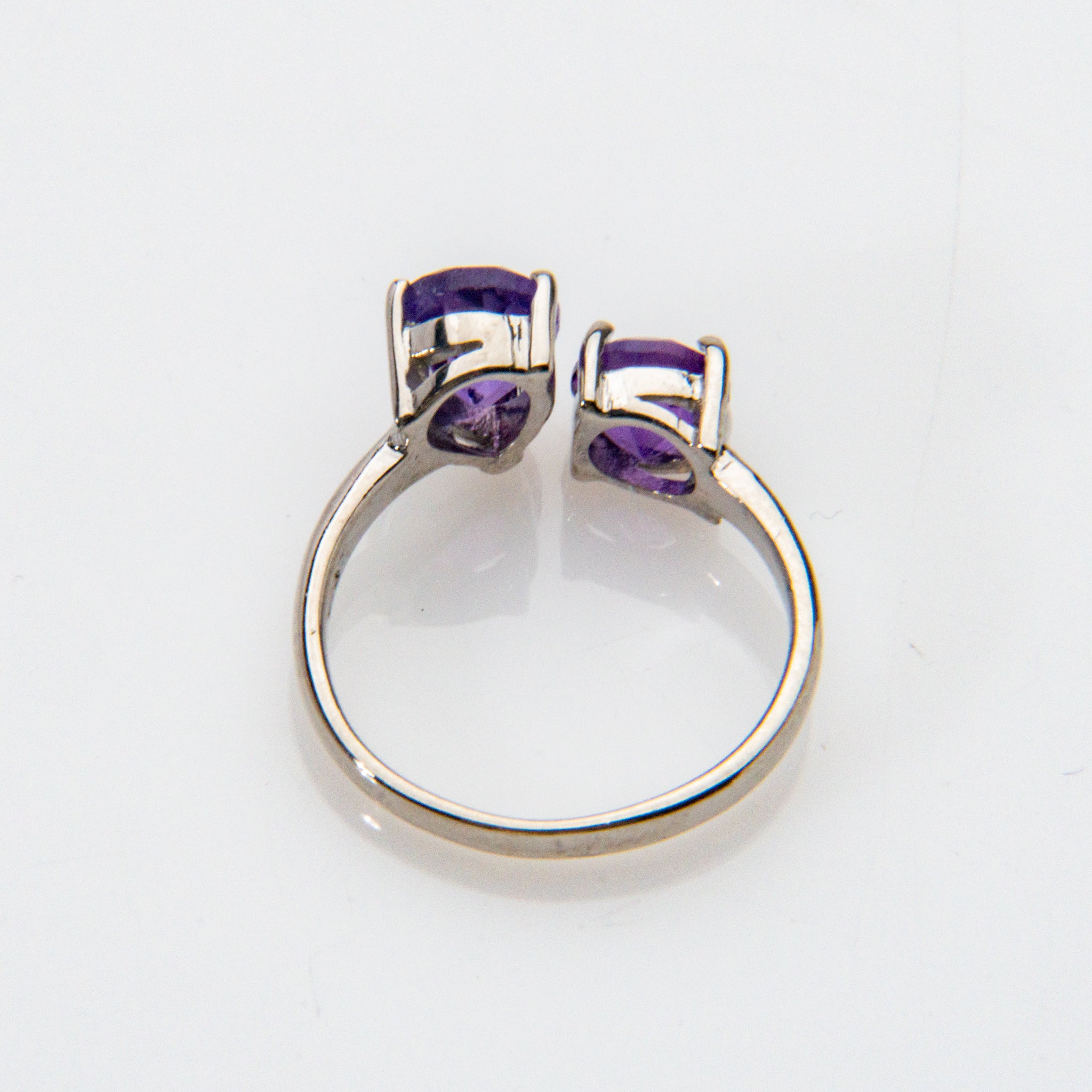 Amethyst Gemstone Sterling Silver Ring (Size 6)