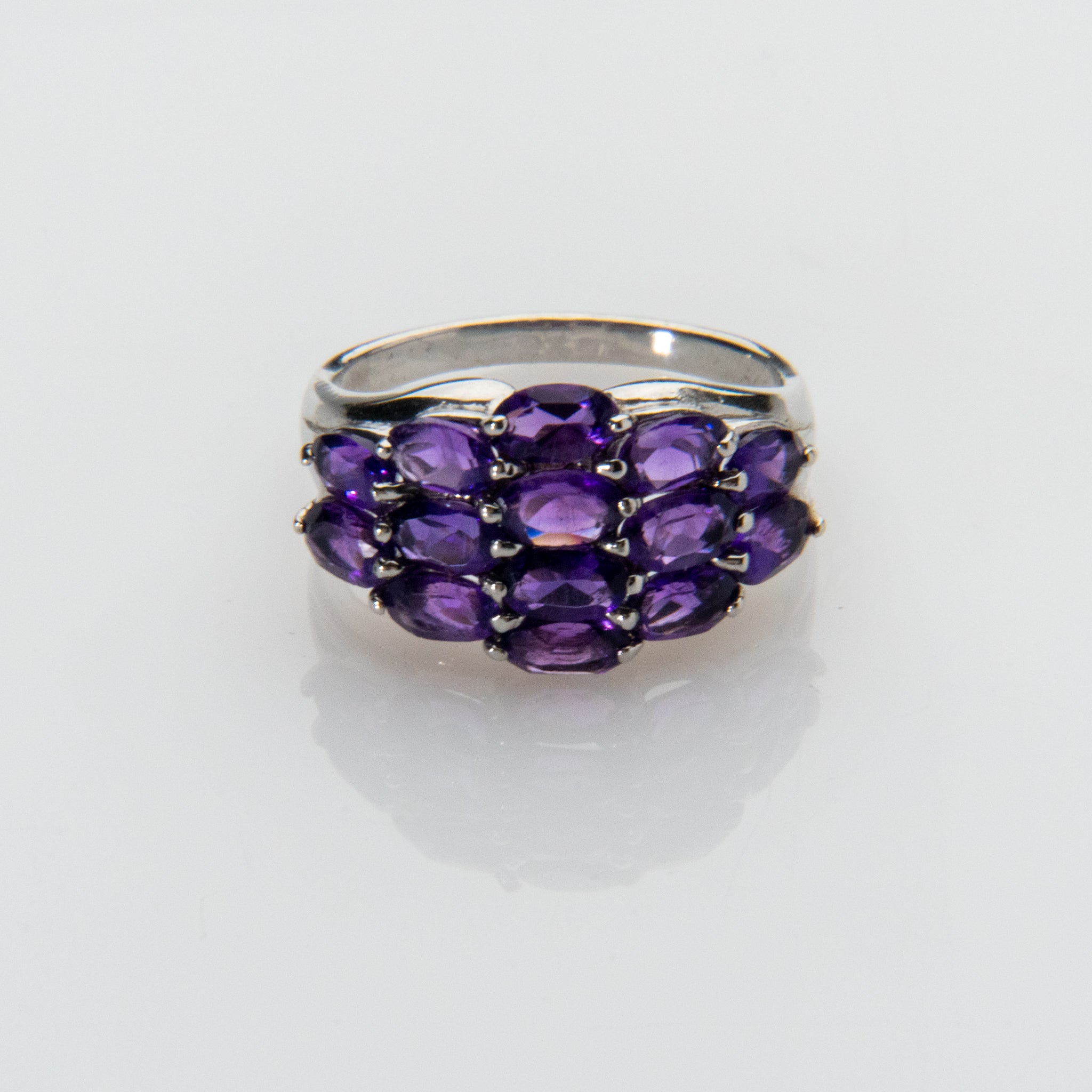 Amethyst Gemstone Sterling Silver Ring (Size 7)