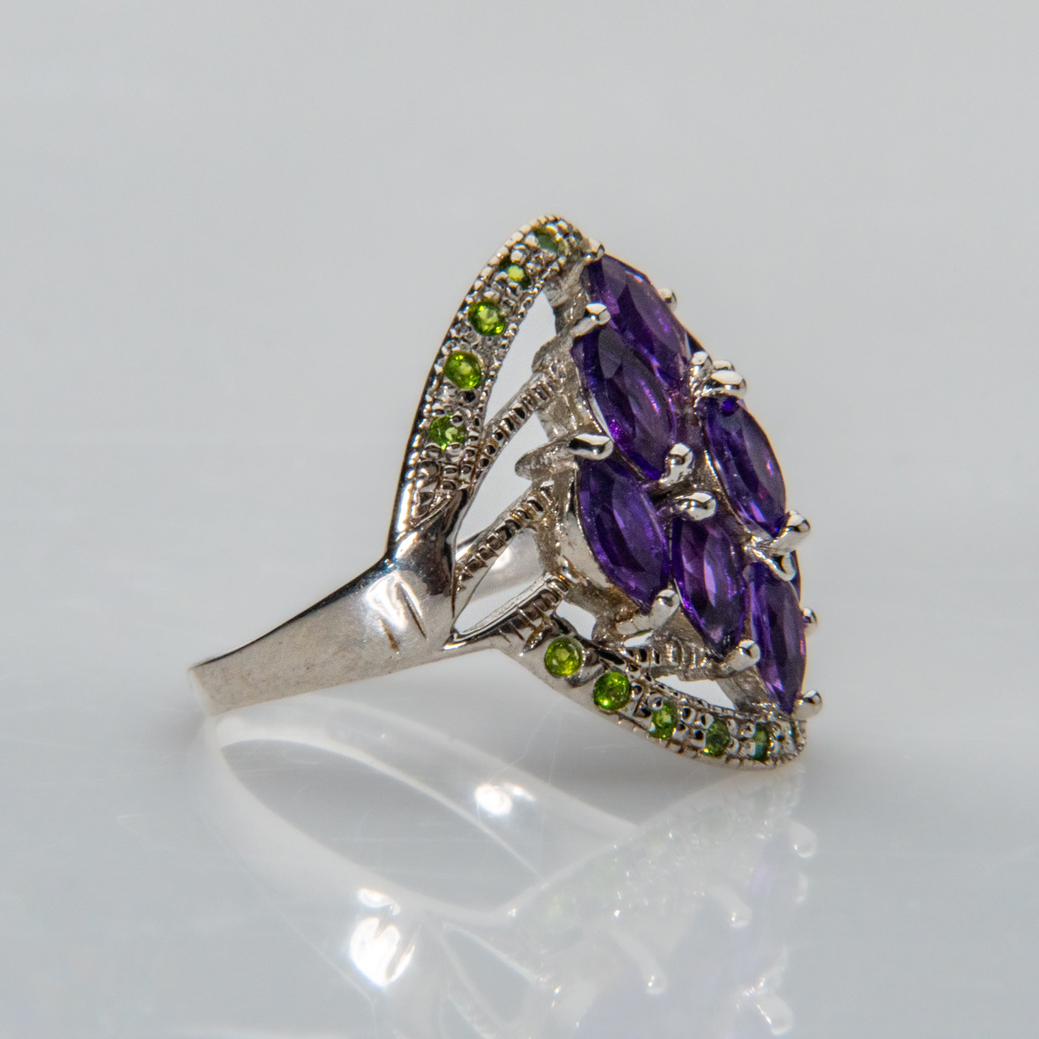 Amethyst with Peridot Gemstone Sterling Silver Ring (Size 7.5)