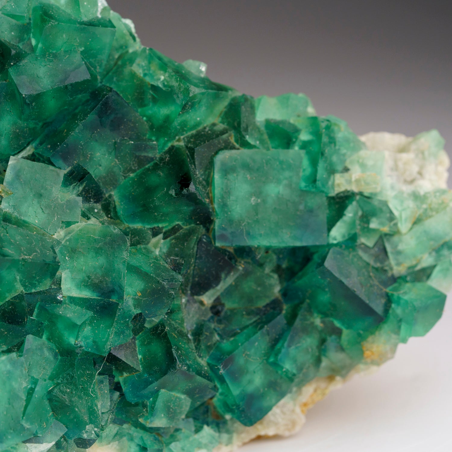 Green Fluorite and Calcite from Shanhua Pu Mine, Xianghualing, Hunan Province, China