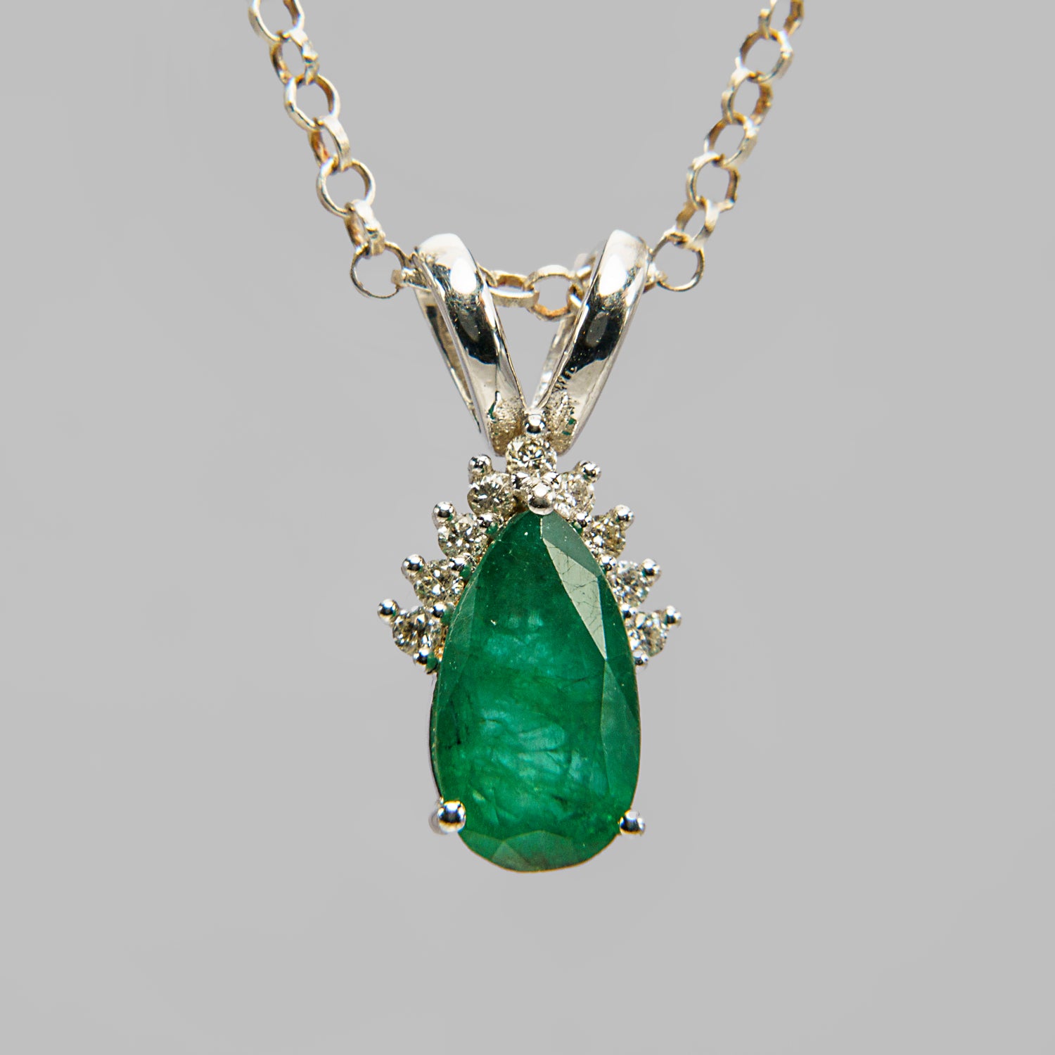 14k White Gold Emerald (1.56ct.) Pendant