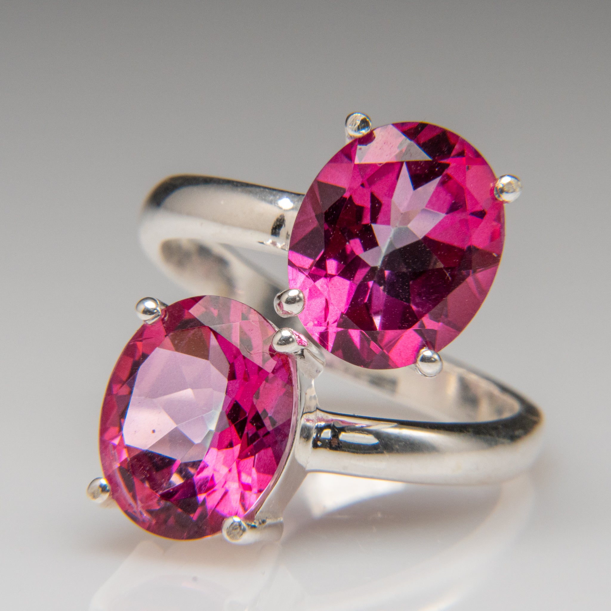 Topaz Gemstone Sterling Silver Ring (Size 7.5)