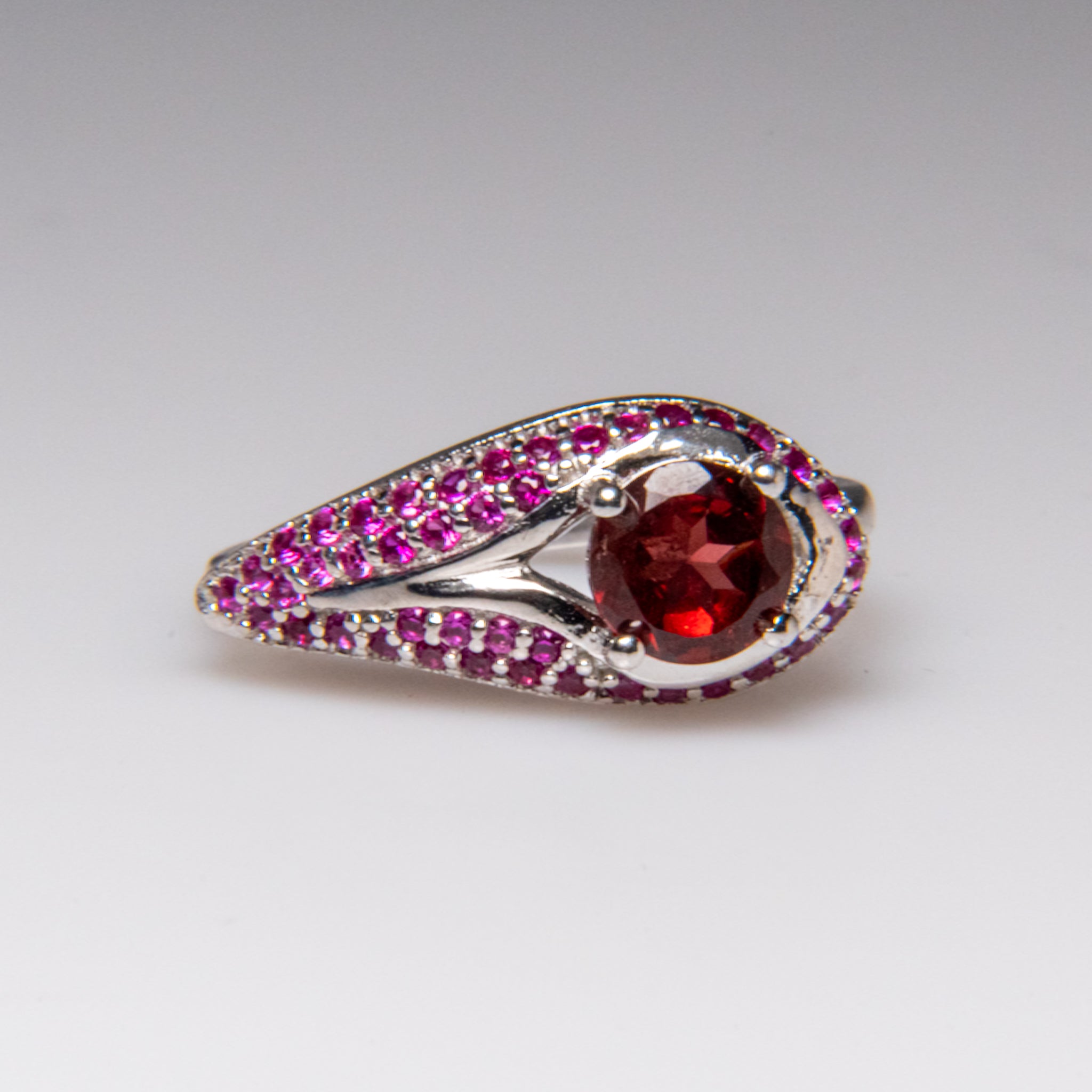 Ruby with Rhodolite Garnet Gemstone Sterling Silver Ring (Size 6)