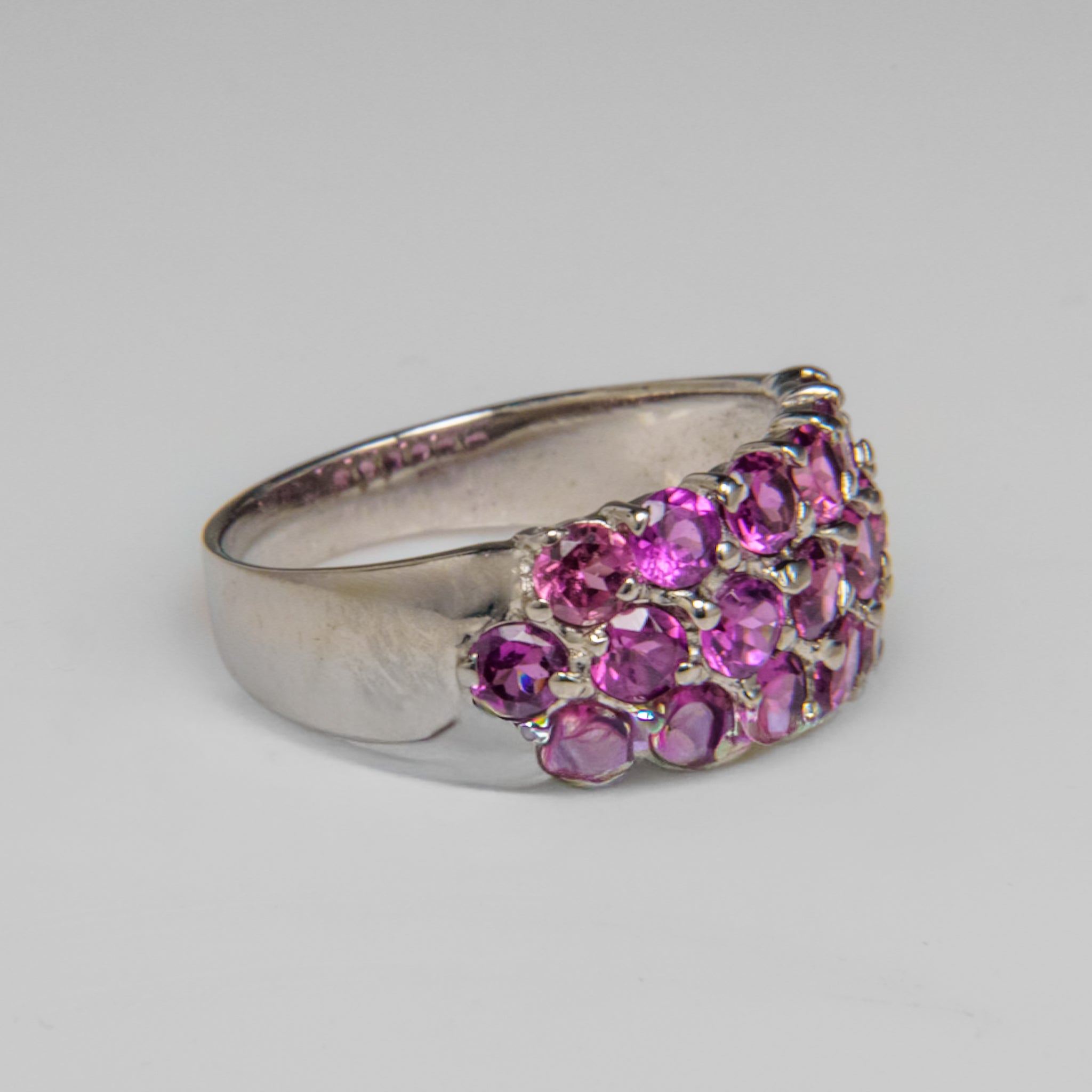 Rhodolite Gemstone Sterling Silver Ring (Size 8)