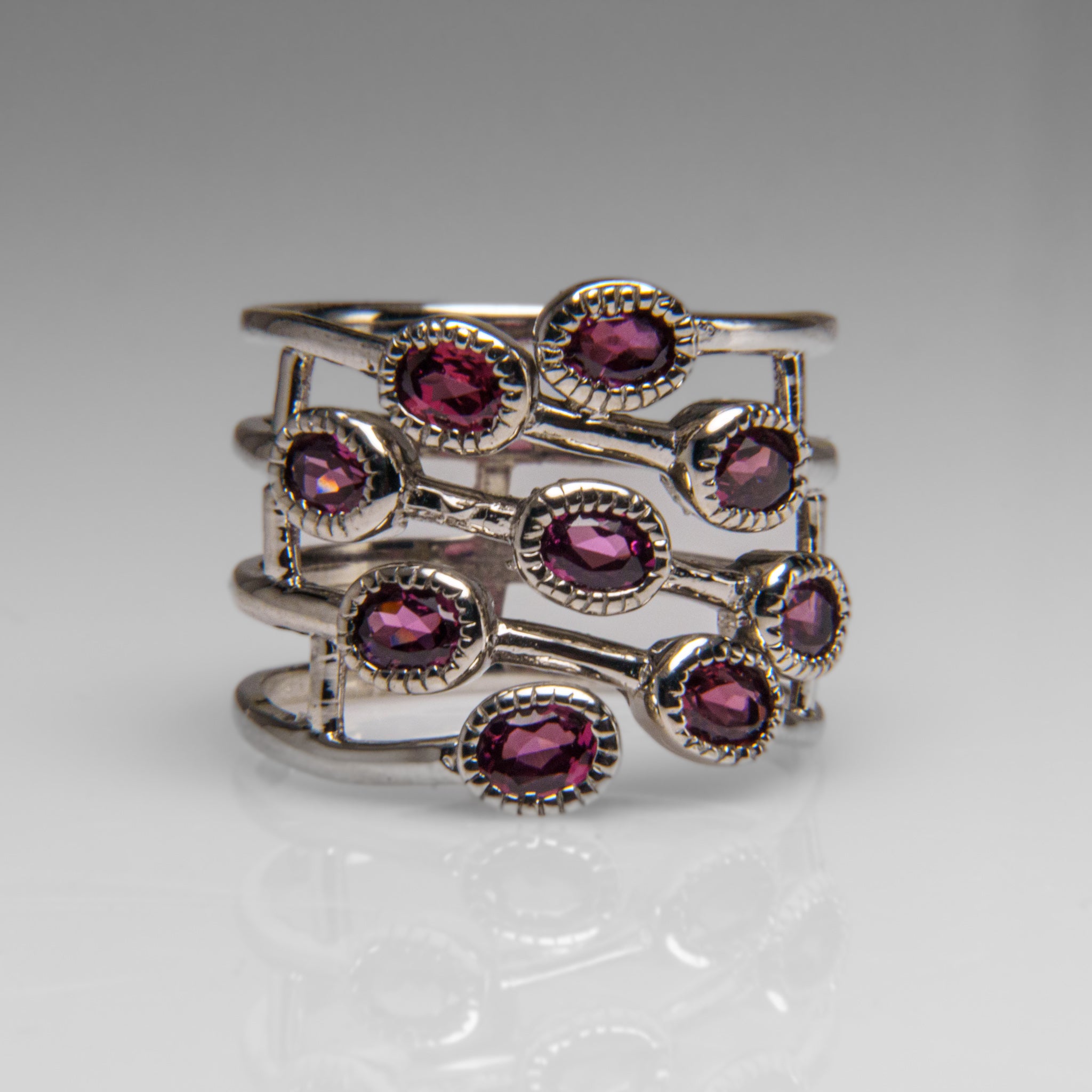 Rhodolite Gemstone Sterling Silver Ring (Size 7.5)