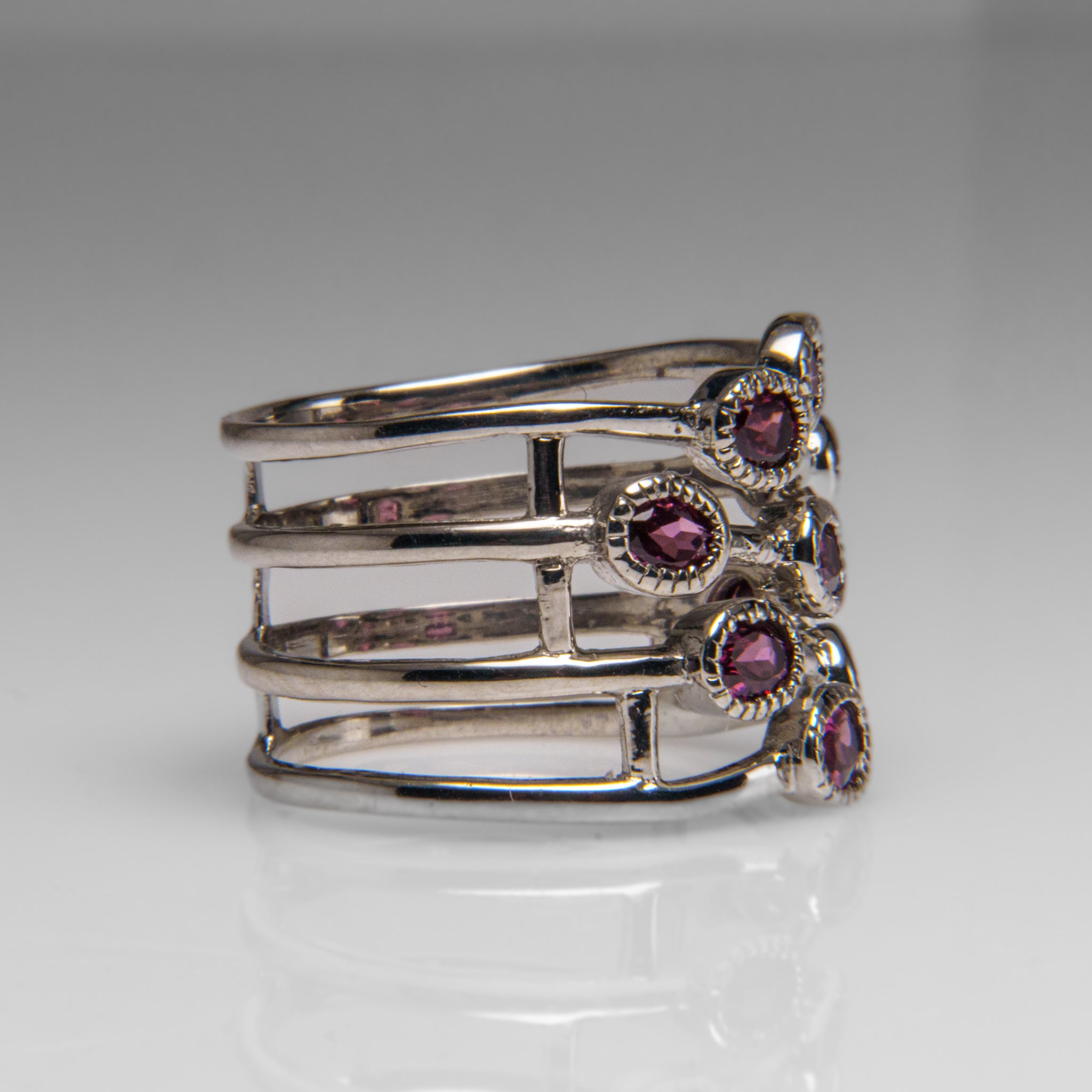 Rhodolite Gemstone Sterling Silver Ring (Size 7.5)