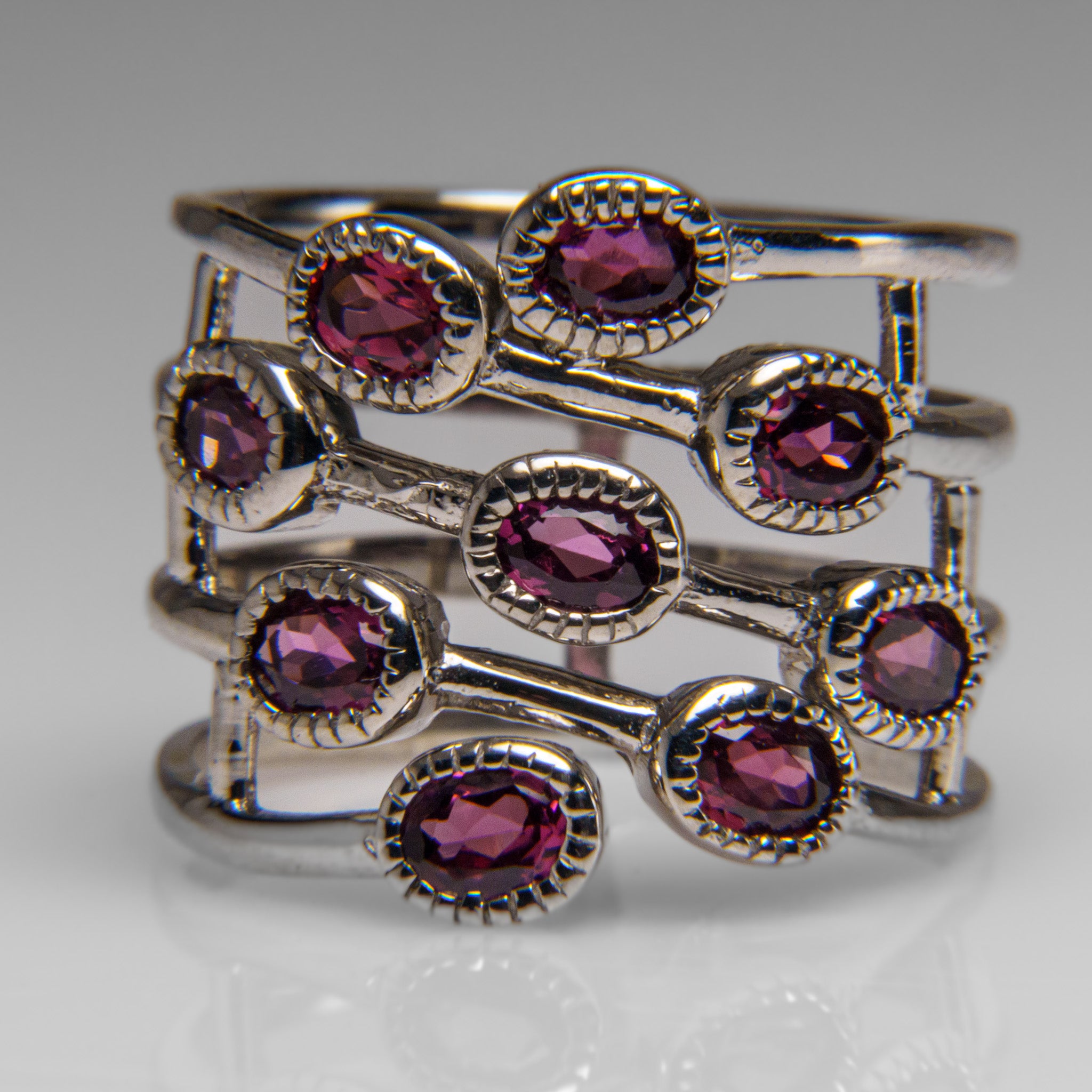 Rhodolite Gemstone Sterling Silver Ring (Size 7.5)