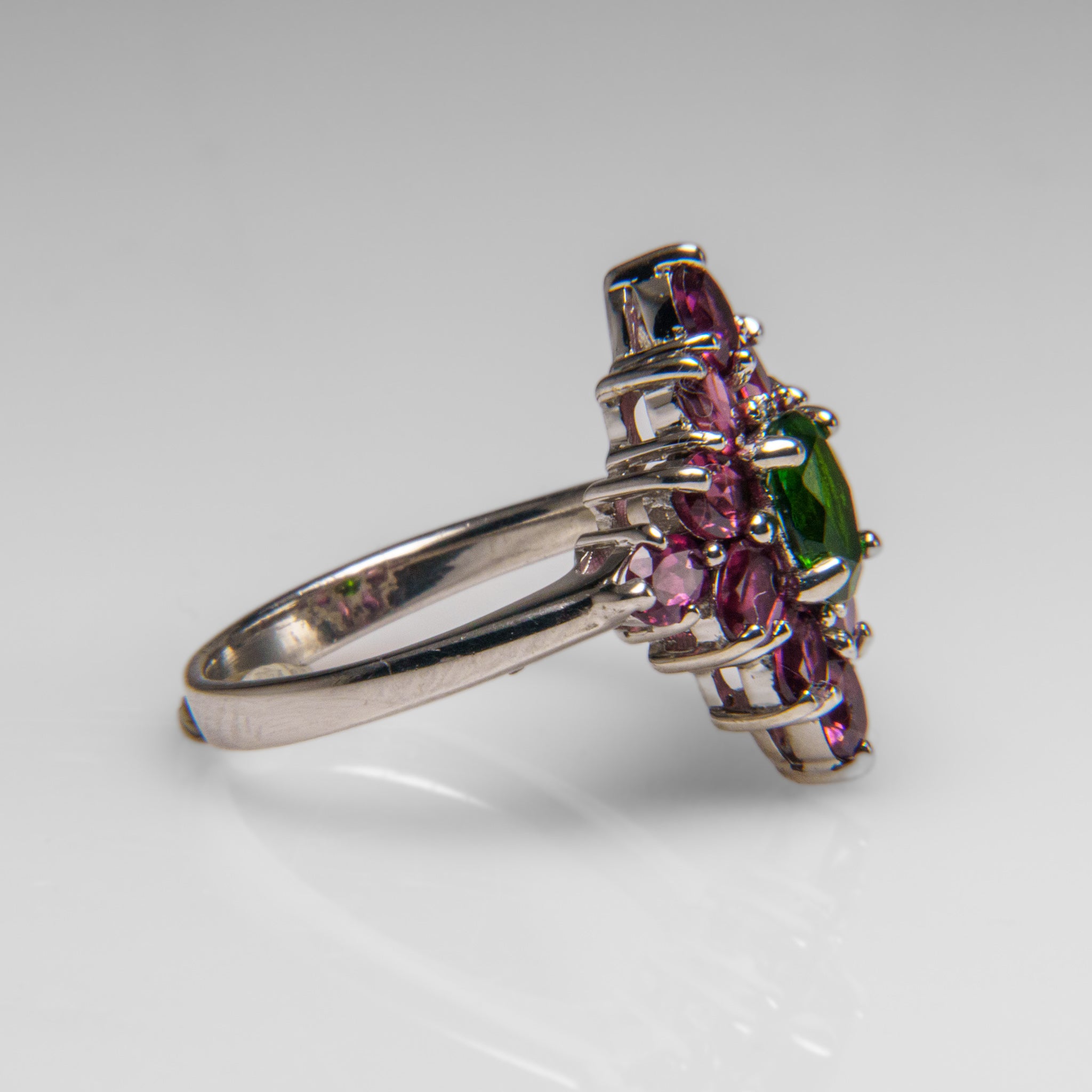 Rhodolite Gemstone Sterling Silver Ring (Size 8)