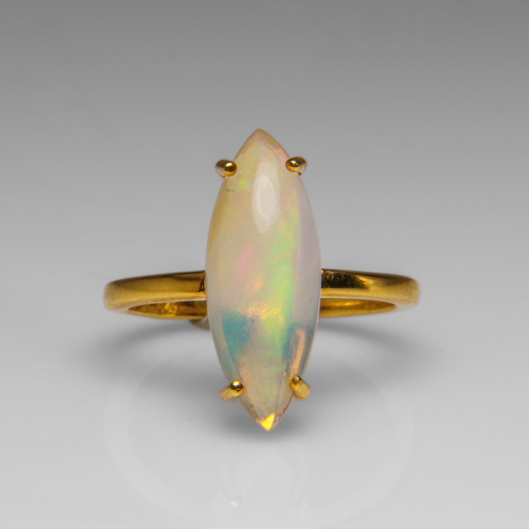 Opal Gemstone Sterling Silver Ring (Size 6 3/4)