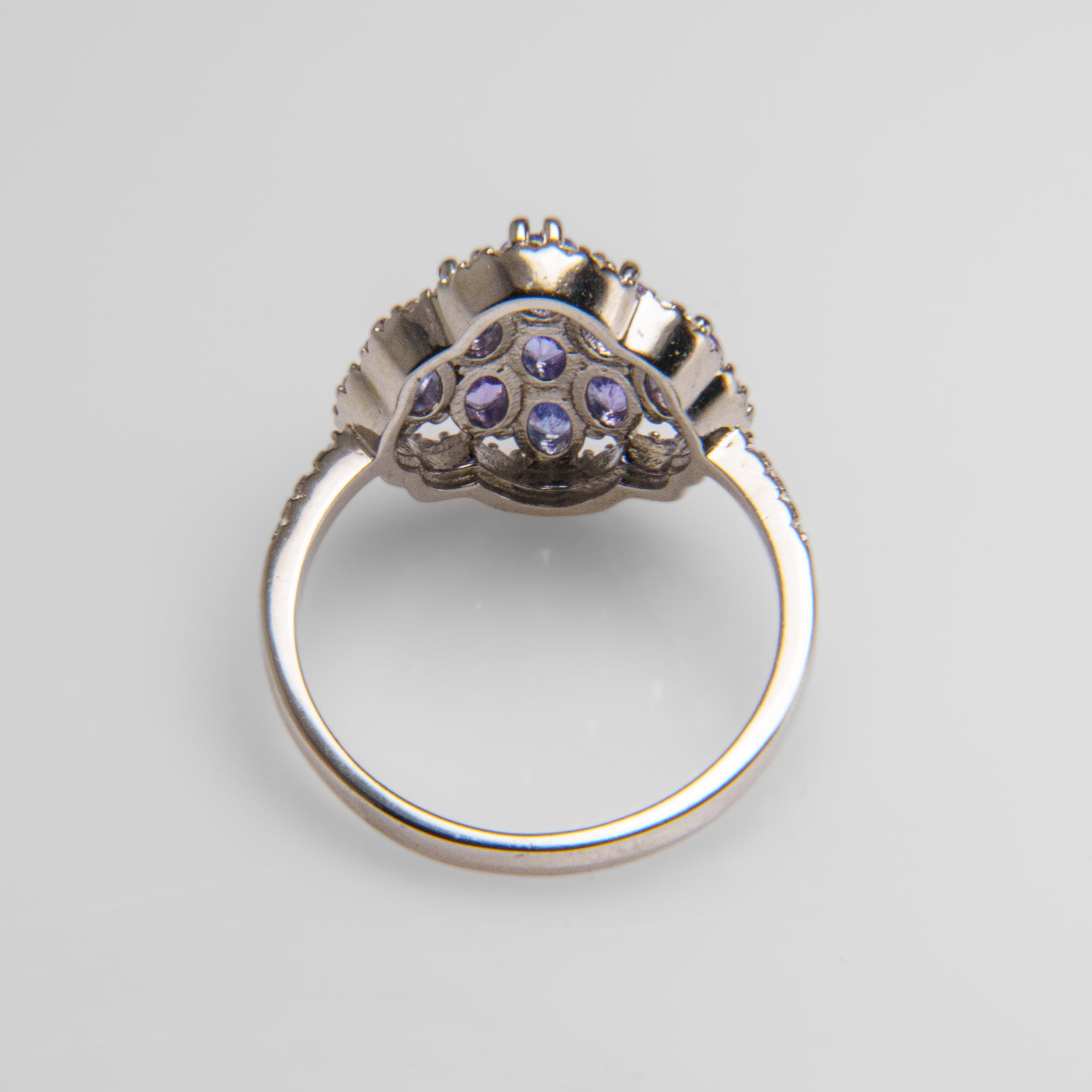 Tanzanite Gemstone Sterling Silver Ring (Size 8 3/4)