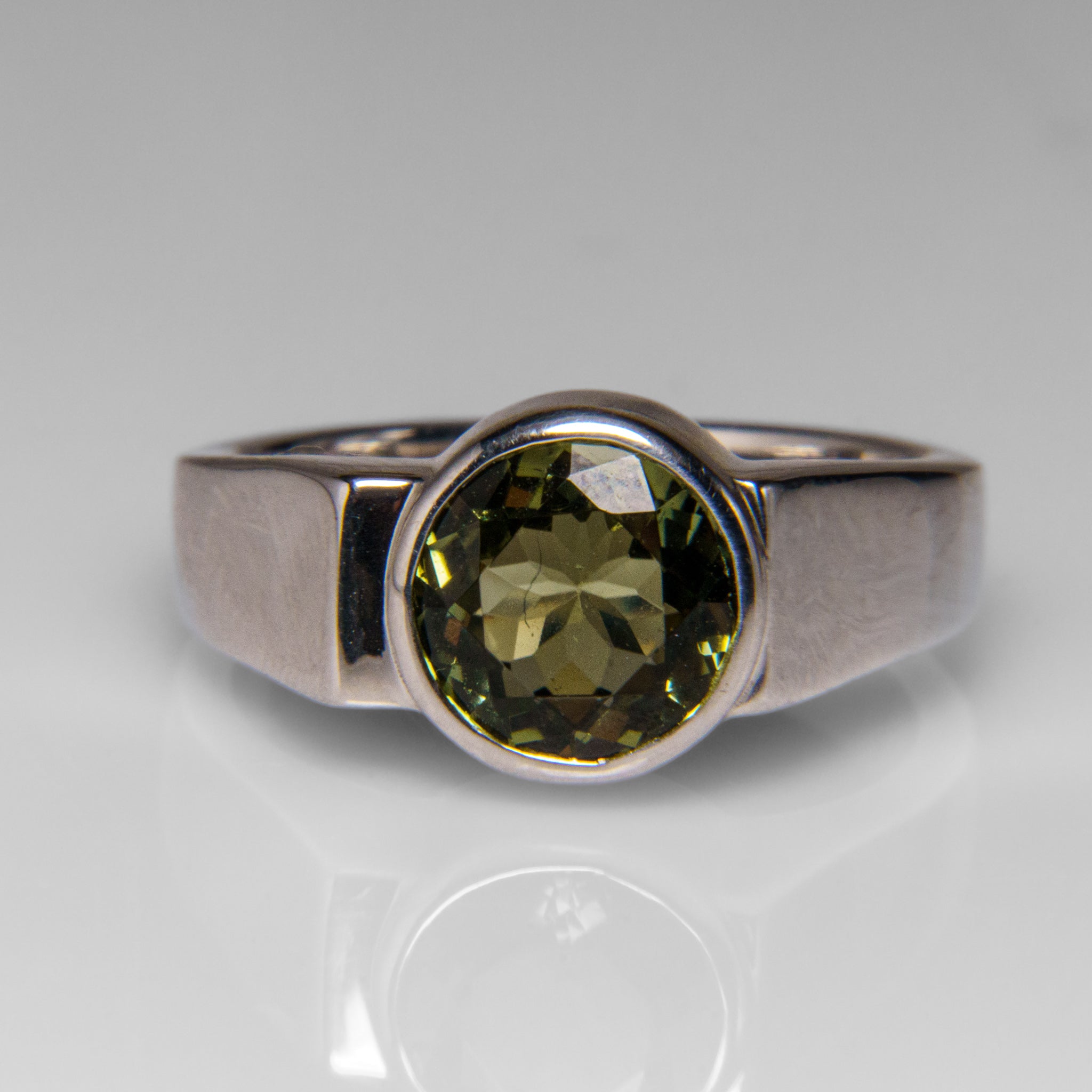 Genuine Green Tourmaline Gemstone Sterling Silver Men's Ring (Size 7)