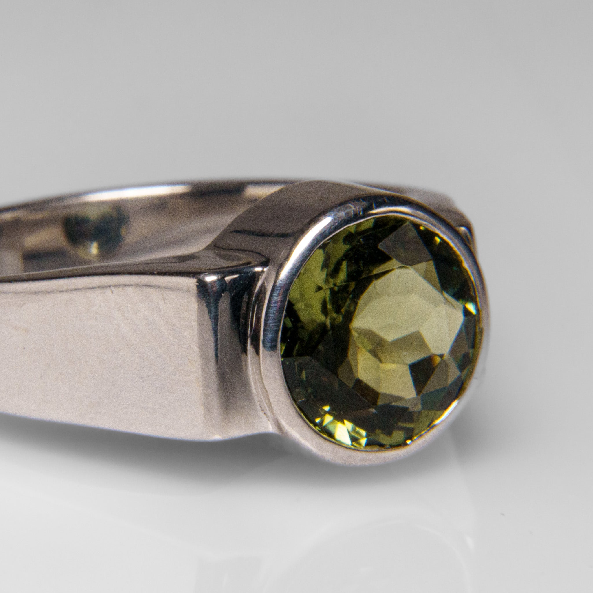 Genuine Green Tourmaline Gemstone Sterling Silver Men's Ring (Size 7)