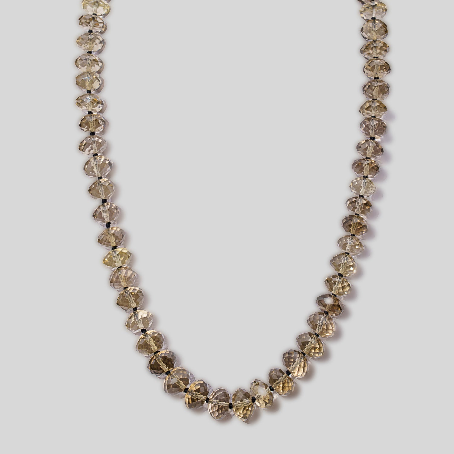 Smoky Quartz (277.5ct) Gemstone Beaded 18 Inch Necklace