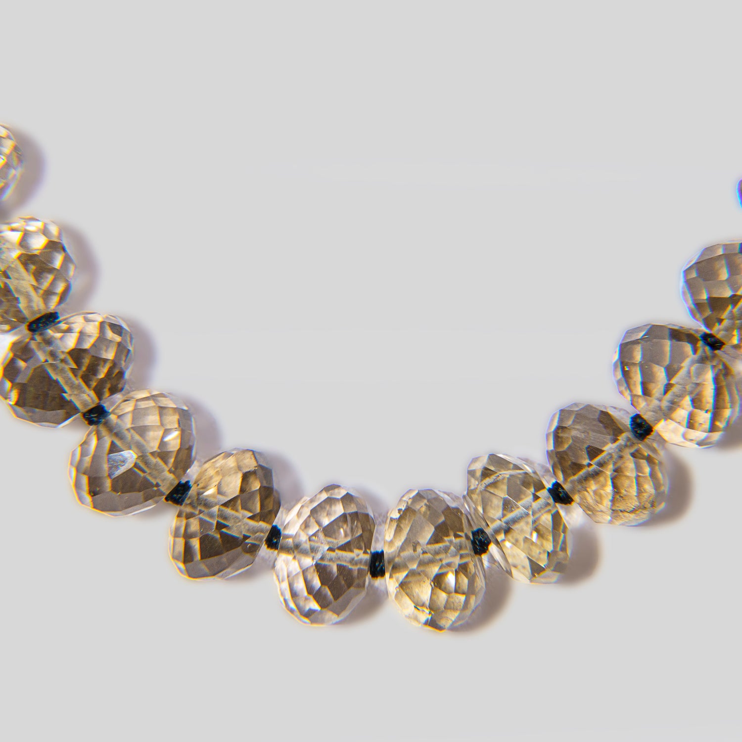 Smoky Quartz (277.5ct) Gemstone Beaded 18 Inch Necklace