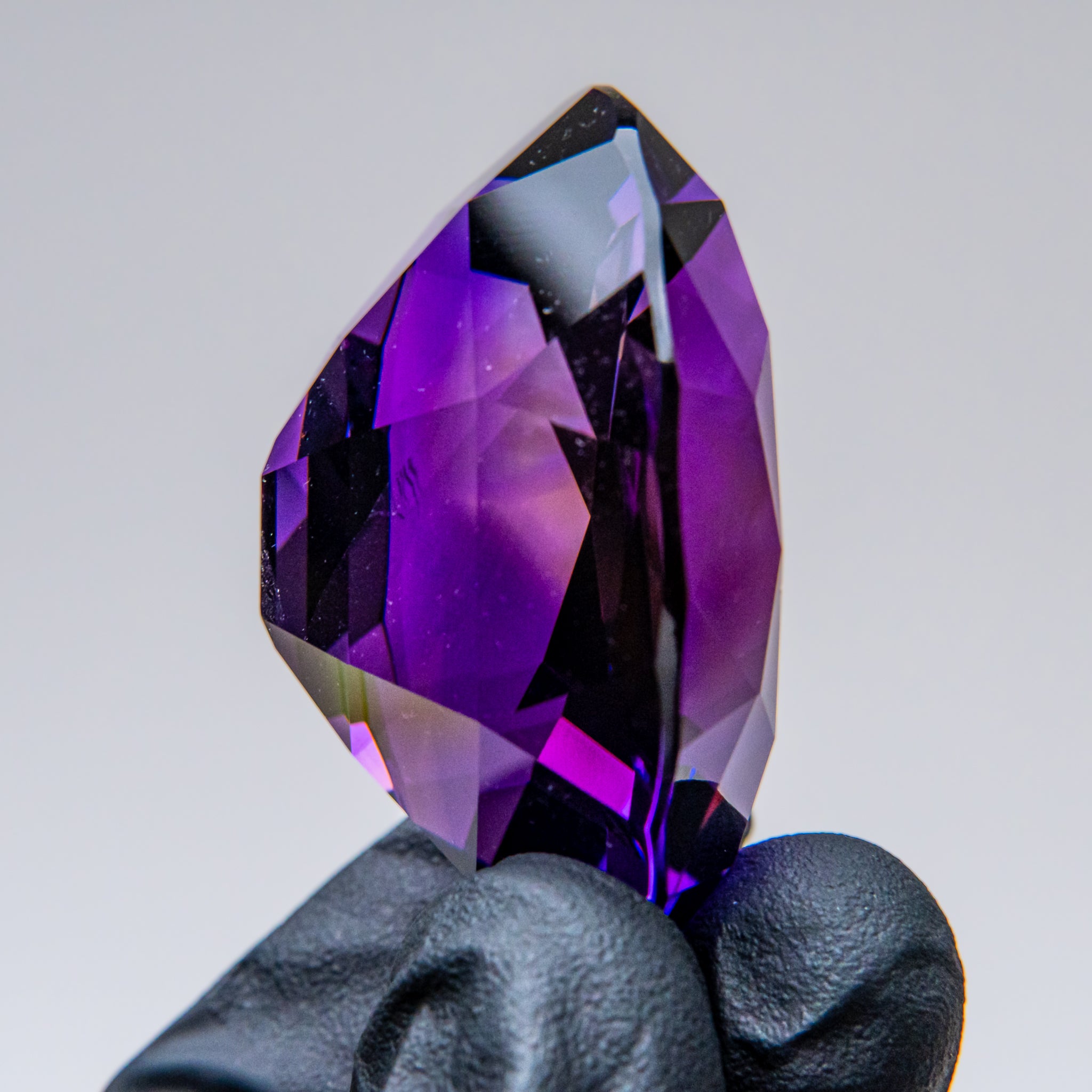 Amethyst Round Brilliant Cut Gemstone (307.5ct) from South Africa