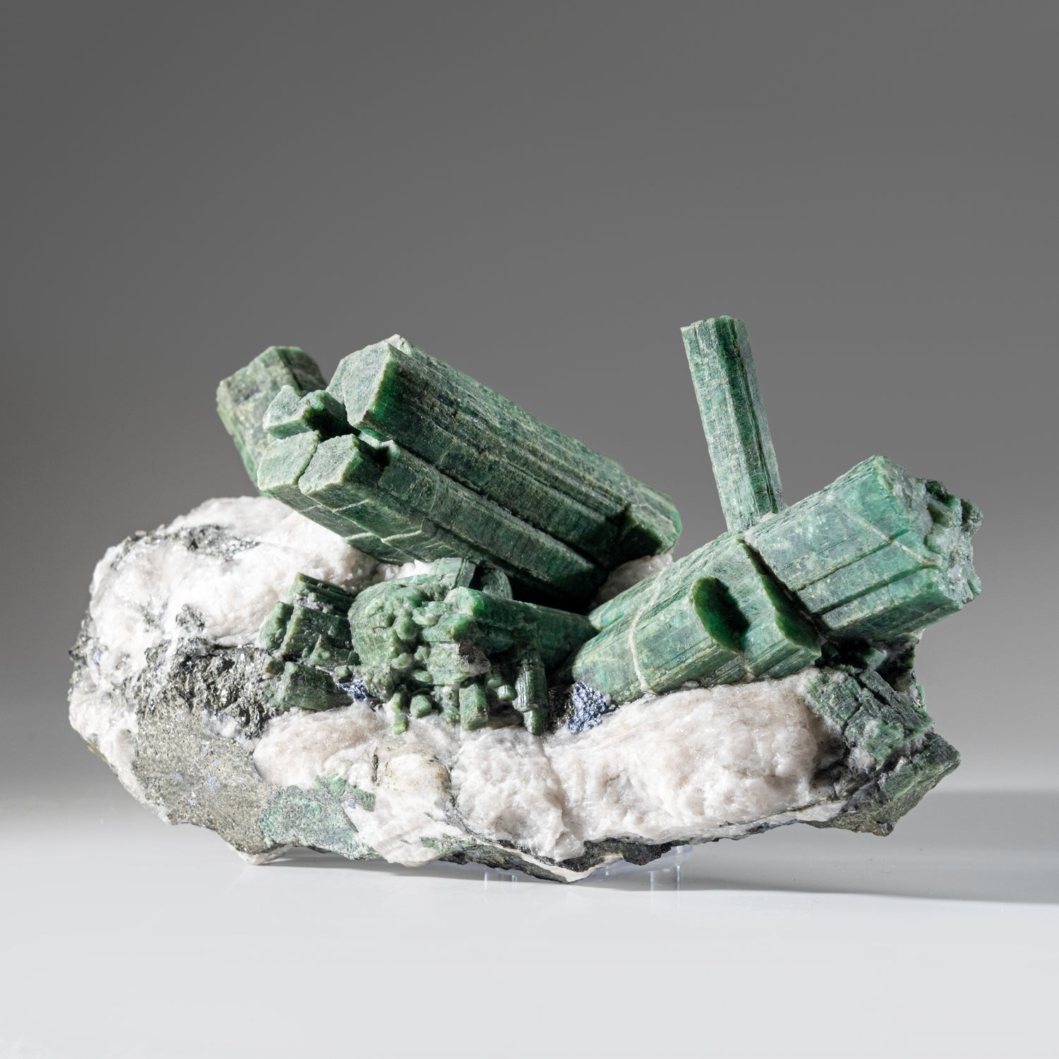 Beryl var. Emerald on Quartz Biotite from Socoto, Bahia, Brazil