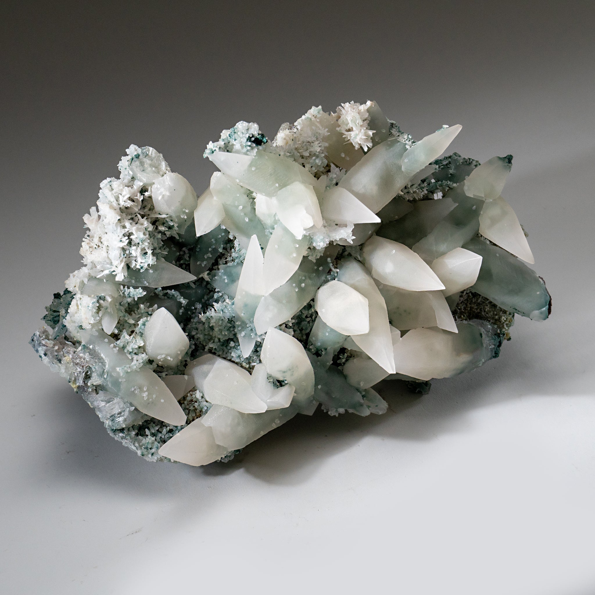 Calcite from Castelinho Mine, Alto Uruguai, Rio Grande do Sul, Brazil