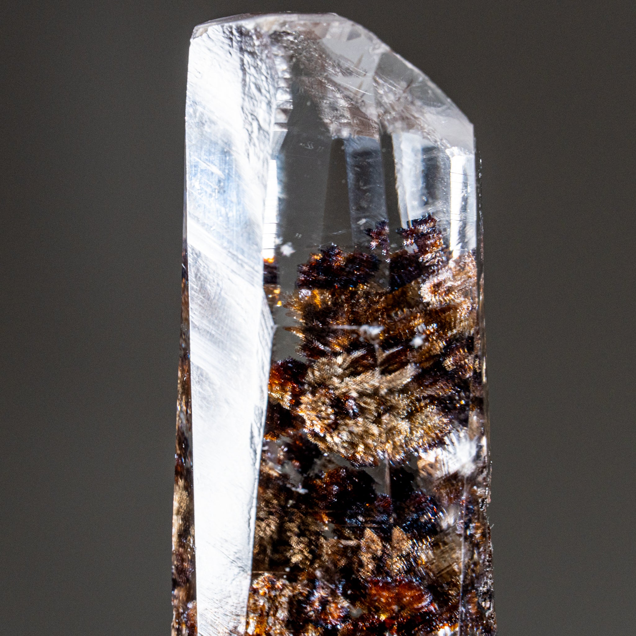 Optical Calcite with Manganese Inclusions from Jinhua, Zhejiang Prov., China