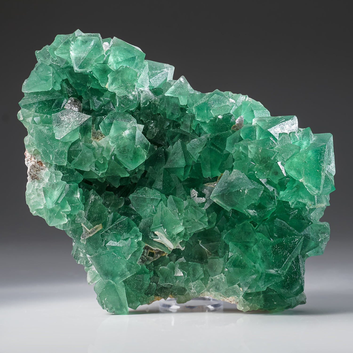 Green Fluorite Cluster from Yaogangxian Mine, Nanling Mountains, Hunan —  Astro Gallery of Gems