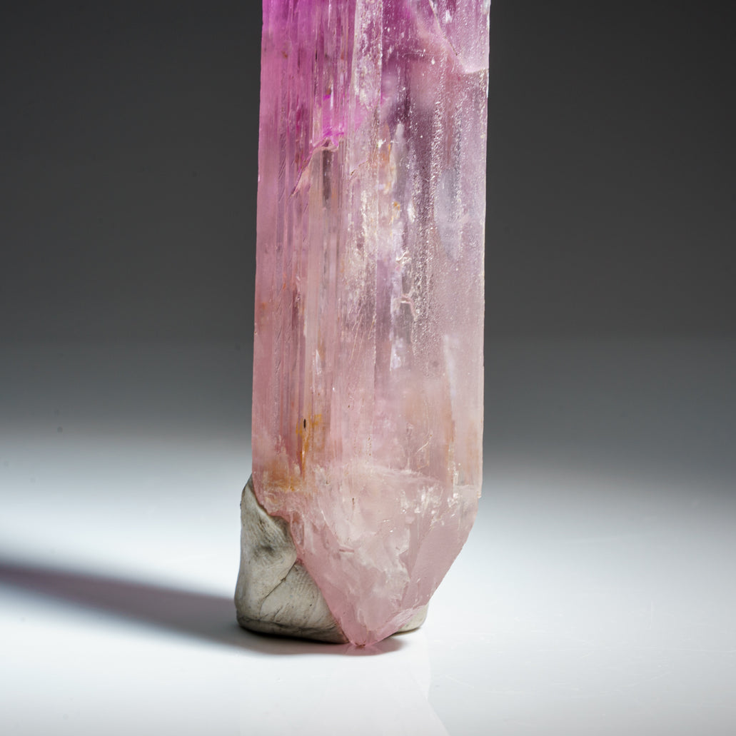 242 cts Etched v shape Natural Pink Kunzite Crystal ,Natural kunzite crystal From outlet Afghanistan 88*40 m.m