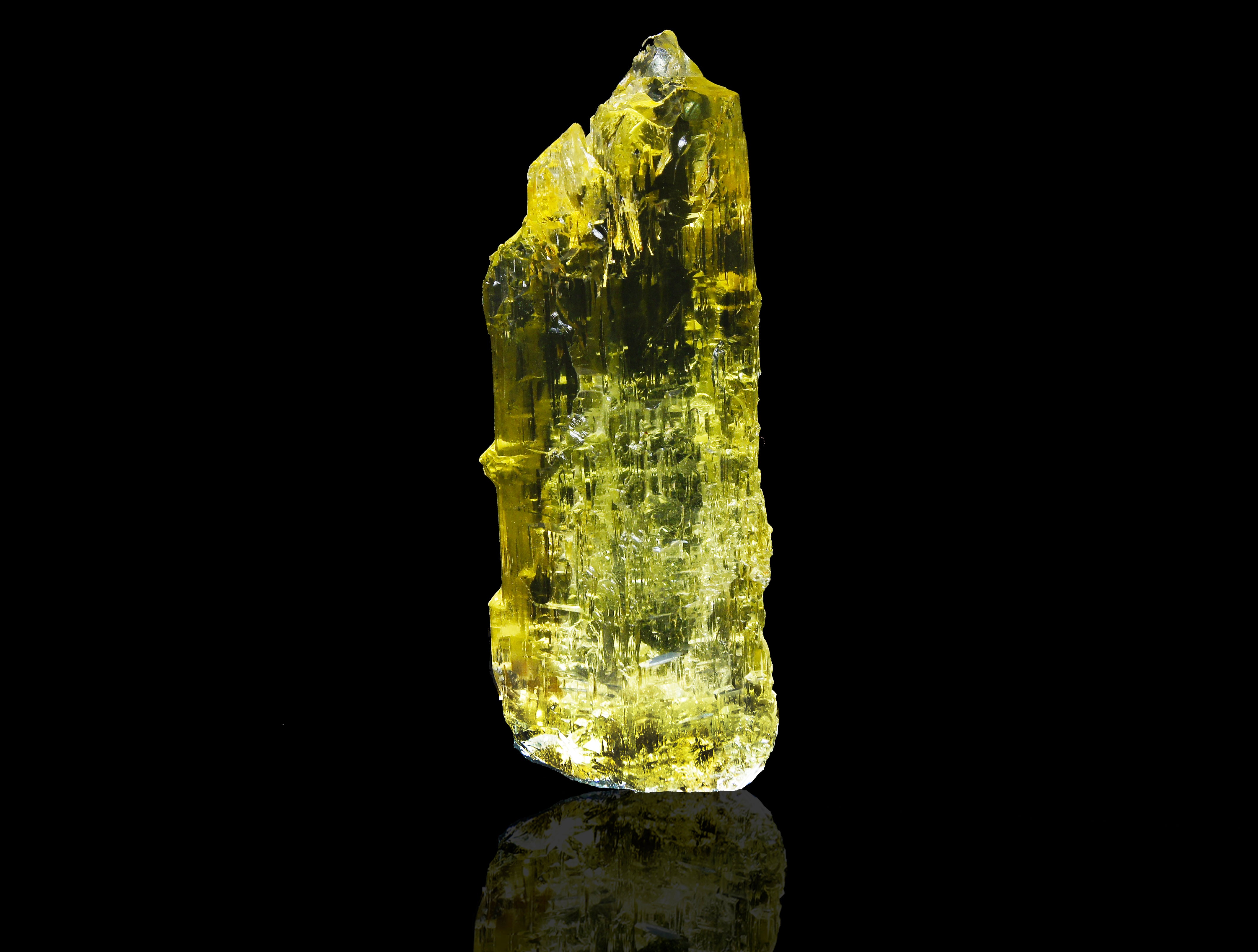Heliodor Crystal